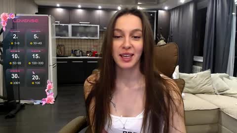 Jasmine online show from April 4, 12:31 am