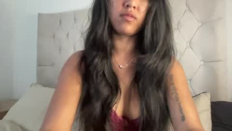 jasminefoxx__ online show from August 4, 6:58 pm