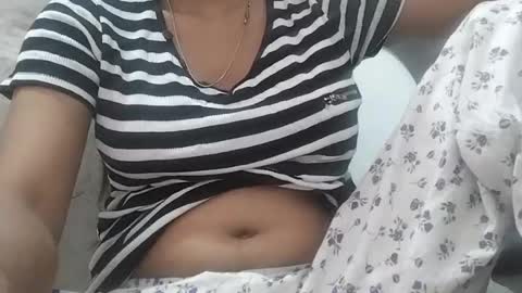 jasspreettt online show from June 22, 3:36 am