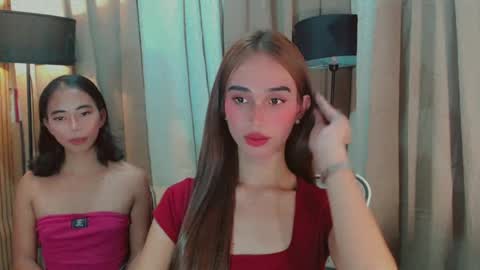 vivian online show from June 26, 3:02 pm