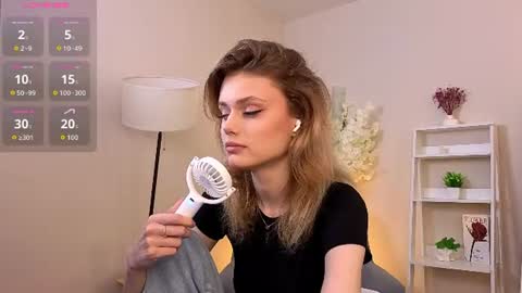 jenifercloudy online show from June 20, 1:03 pm