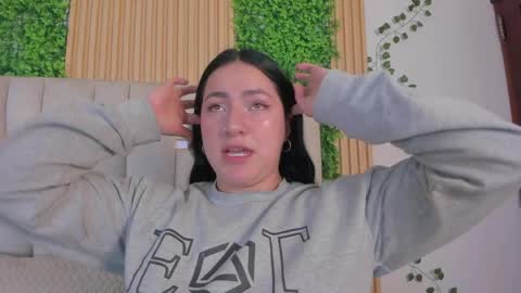 jeniferpowell_nm online show from April 6, 7:26 pm