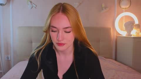 jennifercamprell online show from April 2, 7:33 pm