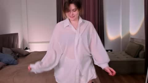 Jenny my next stream is on Saturday at 1 pmUTC Welcome to my WhatsApp 3 online show from March 6, 1:17 pm