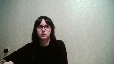 JennyOlset online show from July 12, 6:25 am