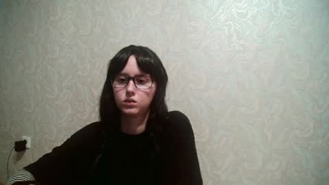 JennyOlset online show from June 17, 3:57 pm
