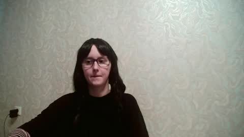 JennyOlset online show from July 7, 5:32 am