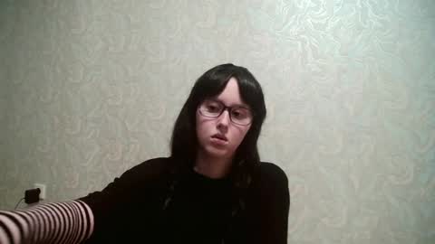 JennyOlset online show from July 6, 1:38 pm
