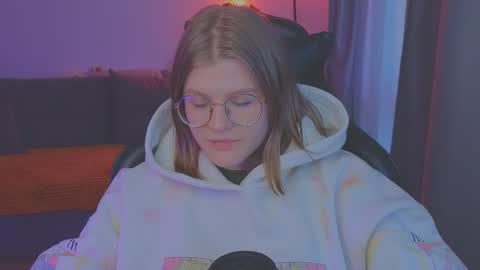  JessieVibes online show from March 15, 3:36 pm