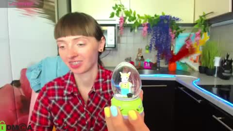 jessicaforris online show from April 15, 7:31 am