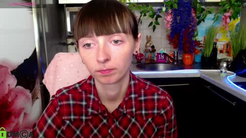 jessicaforris online show from April 2, 7:17 am