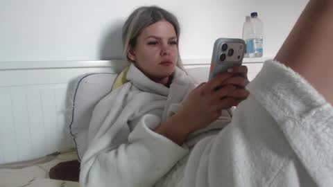 jessieryan online show from March 8, 5:11 am