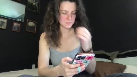 jlynn1997 online show from April 27, 4:48 pm