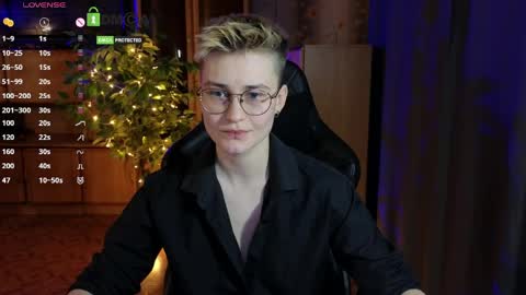 J online show from March 27, 8:31 pm