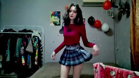 Joannatompson online show from November 30, 10:14 pm