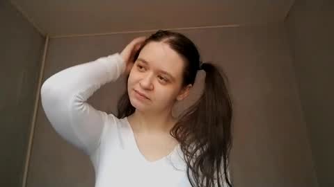 joyealice online show from April 3, 7:17 am