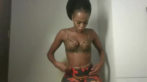 Juicey lovely online show from March 22, 2:06 am