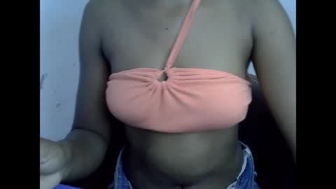 juicynwetx online show from April 24, 9:17 pm