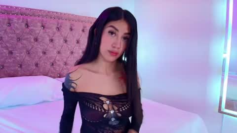 Jules  online show from June 13, 7:55 pm
