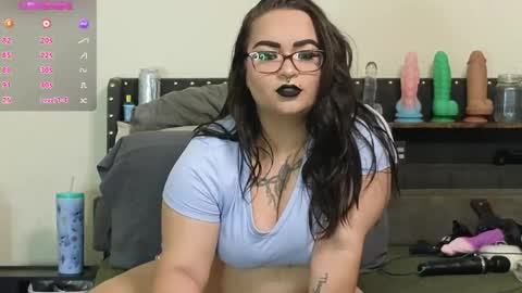 Julesss online show from April 19, 6:46 am