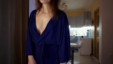 Molly online show from March 22, 3:40 pm