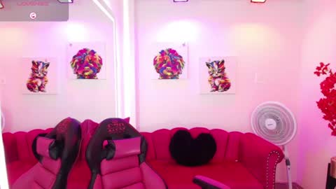 julie_preston online show from June 15, 7:25 pm
