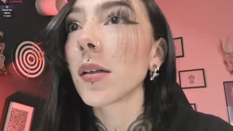 juliet_sourire online show from June 25, 3:57 pm