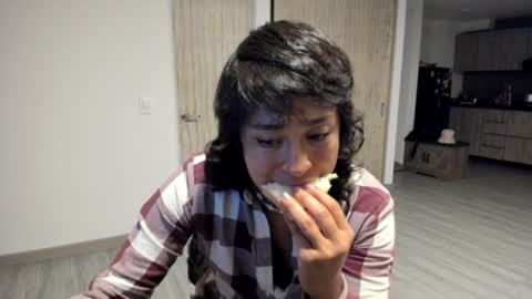 juliethkain online show from January 10, 3:50 am