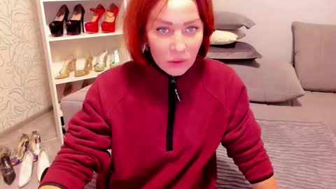 jullia_moor online show from March 11, 2:16 am