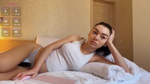 Hloya online show from March 9, 5:21 am