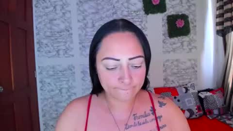 juliana online show from March 8, 9:29 pm