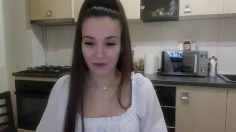 JustAnne online show from July 10, 11:48 pm