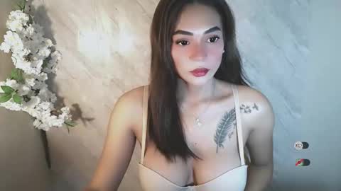 justhewayouare21 online show from April 27, 2:41 am