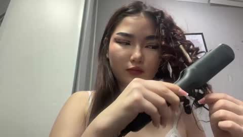 Sakura online show from April 20, 6:11 pm