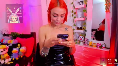 hello  Im Danni online show from March 14, 2:40 pm