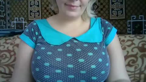 Karilina Hi online show from December 12, 8:25 am