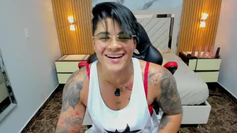 Karoll online show from April 17, 9:50 pm