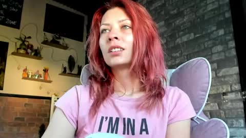 karoline121 online show from May 29, 4:21 am