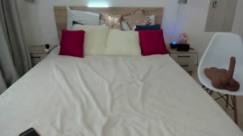 kate_redgar online show from July 6, 2:22 pm