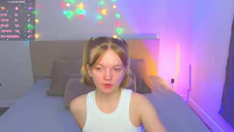 katebunnys online show from March 25, 4:28 am