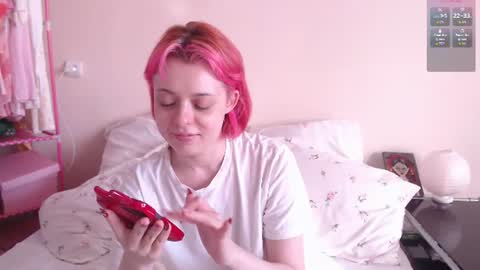 Katie Deville online show from July 17, 4:43 pm