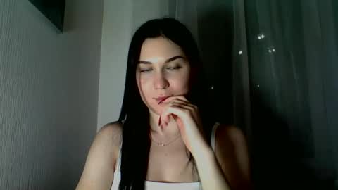 katie_foxi online show from March 28, 8:19 pm