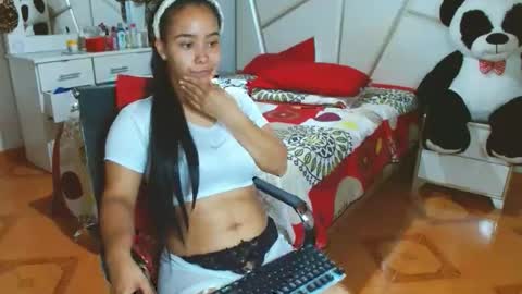 katticloos online show from March 14, 8:37 am