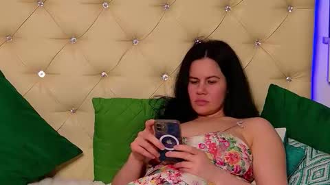 KattieSims online show from May 13, 6:13 pm