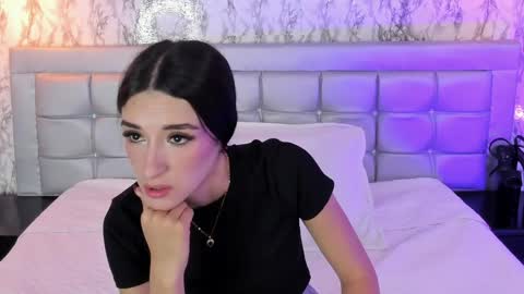 Katty  online show from April 6, 11:11 am