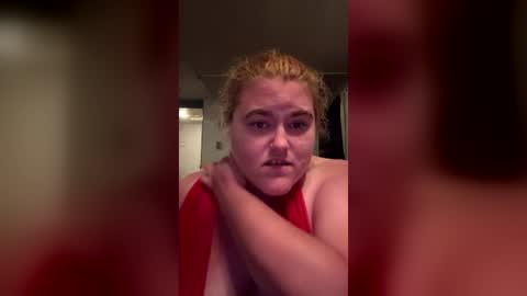 kaylabarr99 online show from June 27, 1:07 am