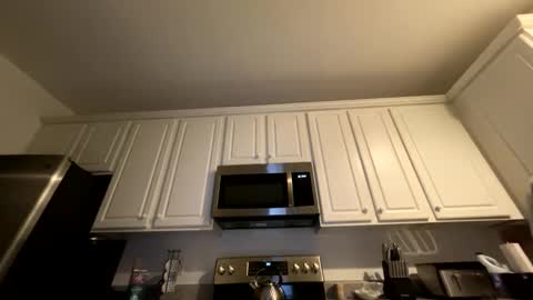 Keephimcum69me online show from May 10, 7:43 am