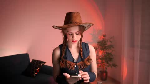 keira_knight online show from May 22, 10:30 pm