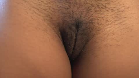 kelly__thomson online show from May 28, 1:31 pm