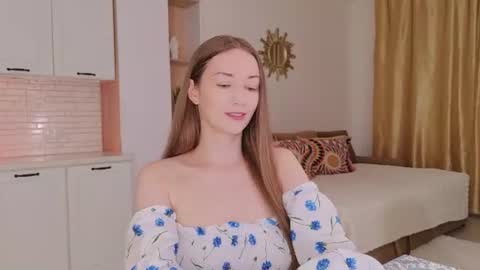 Kelly XO online show from July 30, 6:42 pm